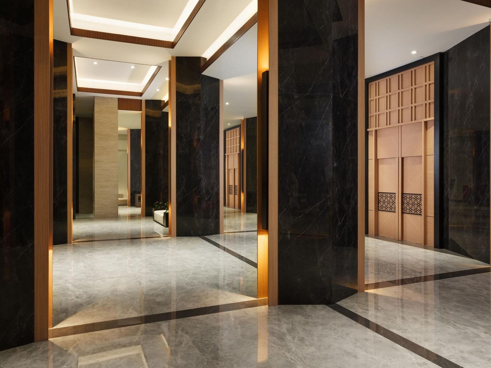 Hotel Santika Blitar Esterno foto