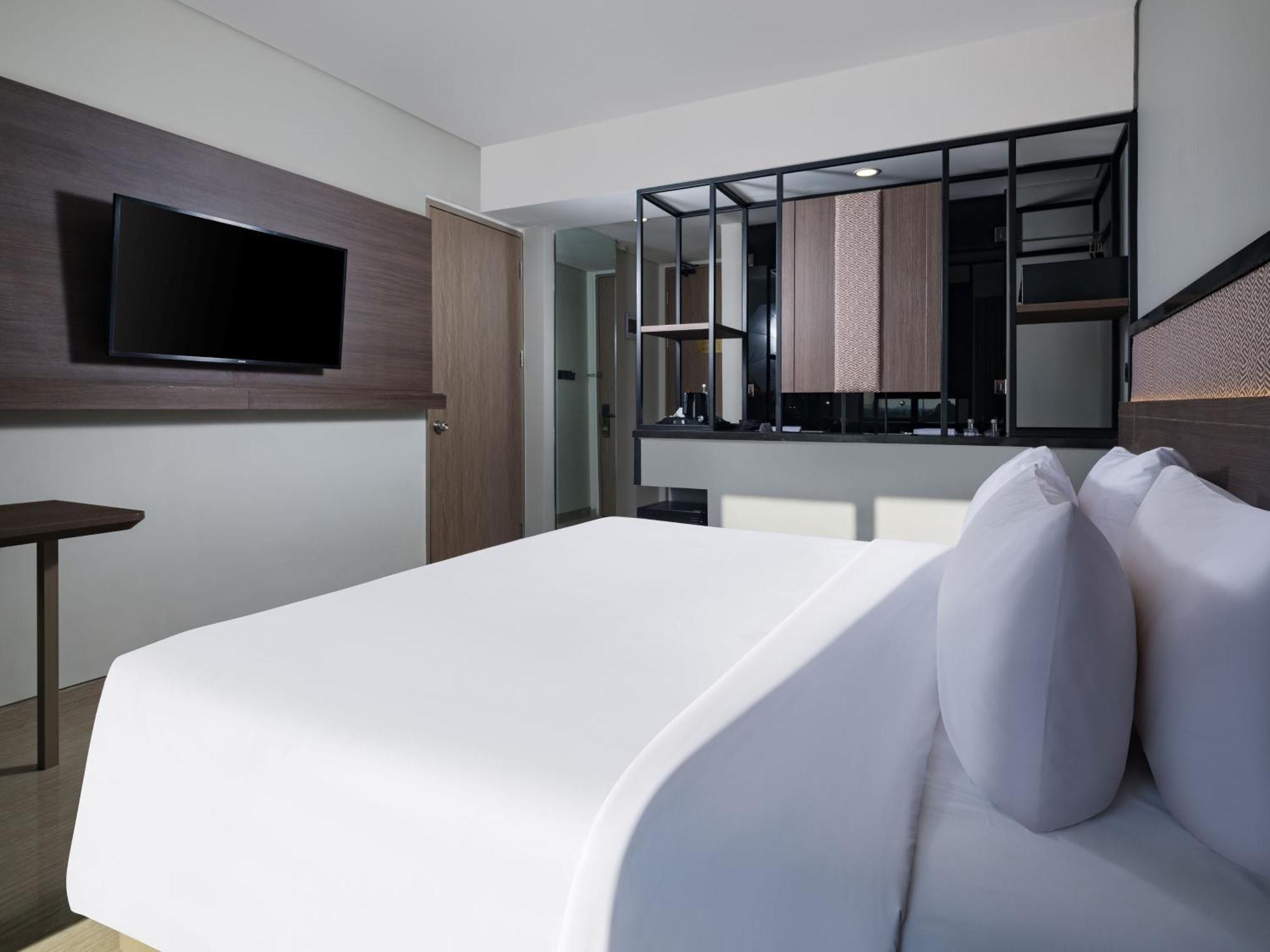 Hotel Santika Blitar Esterno foto