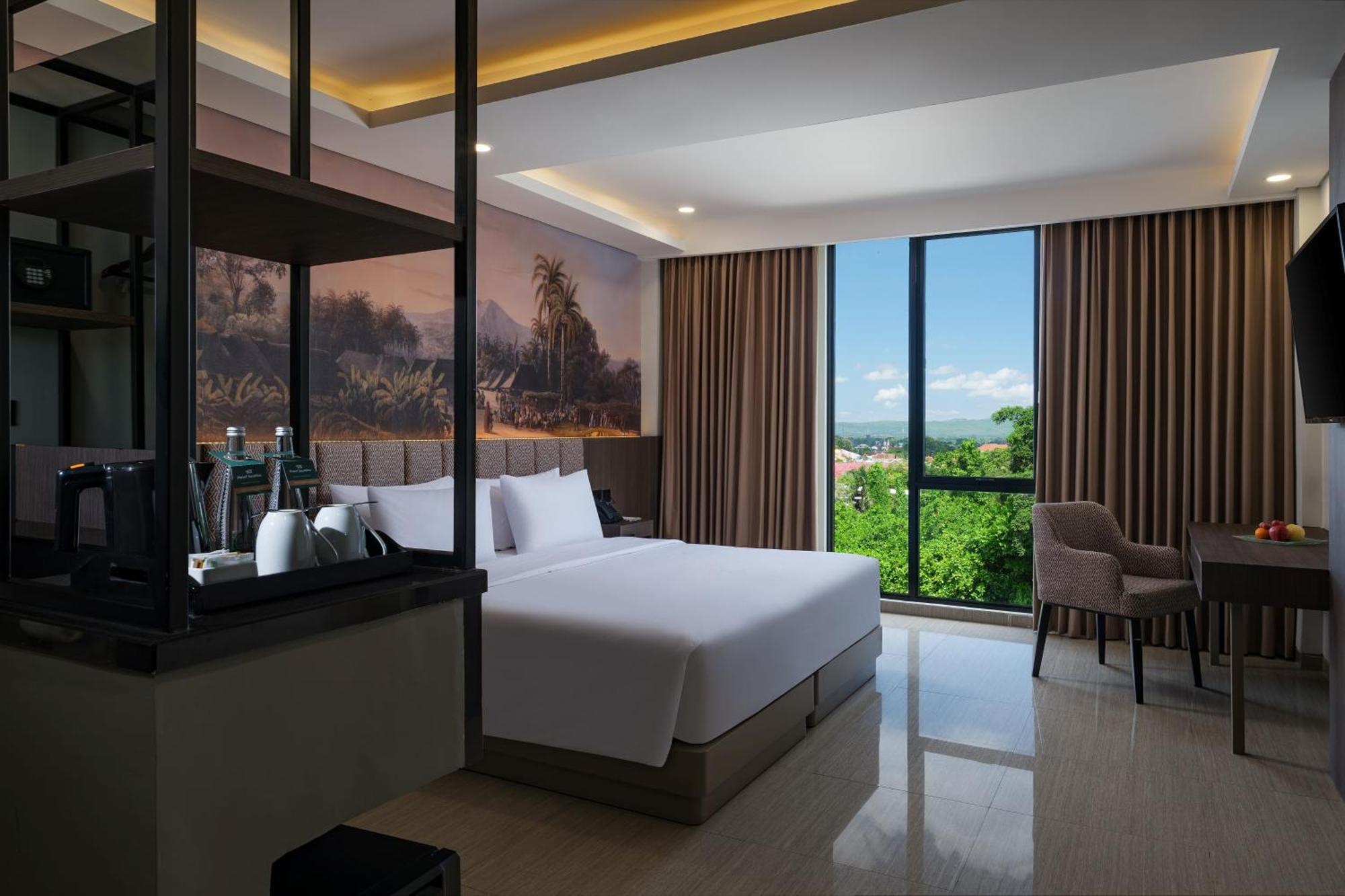 Hotel Santika Blitar Esterno foto